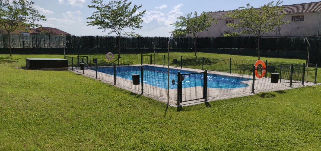 Apartamentos Mirador De Granon Екстериор снимка